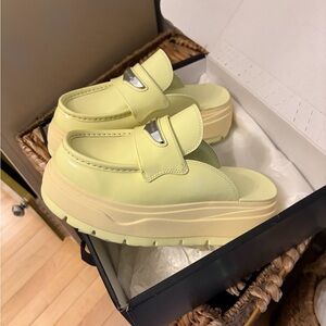 Nike women’s air Jordan mule